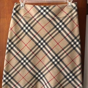 Burberry wool skirt